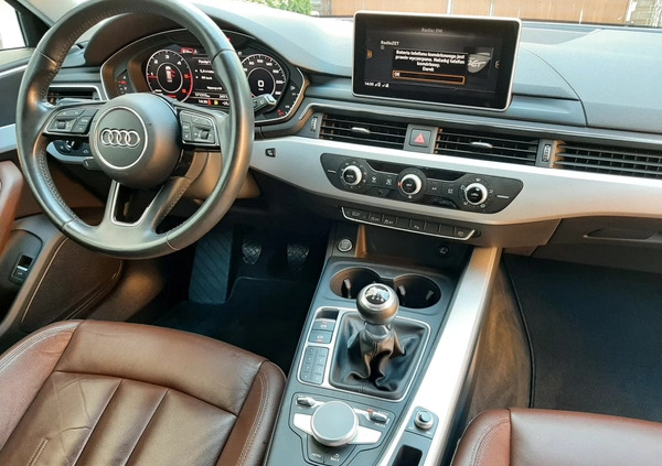 Audi A4 cena 79900 przebieg: 171000, rok produkcji 2016 z Zielonka małe 172